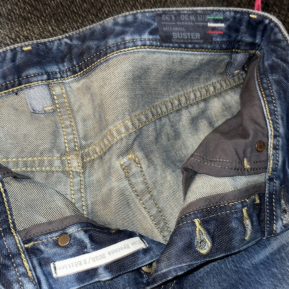 Diesel Blue Eyecons 0845L 2015/2nd Edition Buster Jean label 30x32 measure 32x33 - Picture 2 of 10